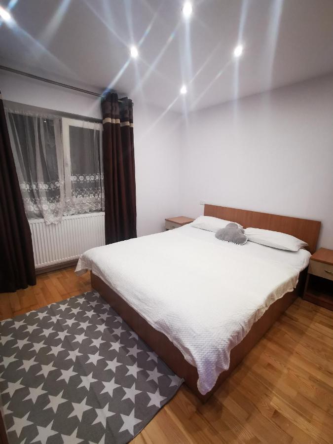 Feelhome Apartment Кэлимэнешти Экстерьер фото